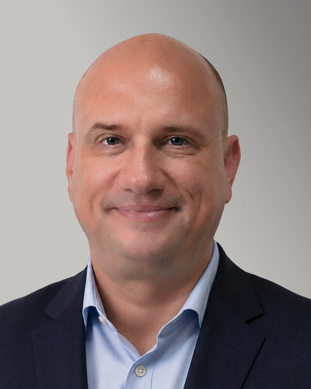 Dezső Mező, the engineer behind DField Systems